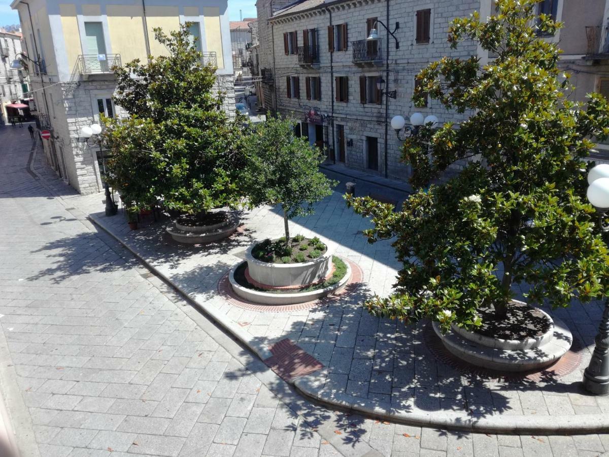 B&B Piazza Di L'Ara Tempio Pausania Exterior foto